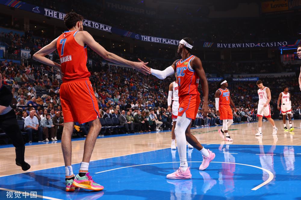 人眼花缭乱 人眼花缭乱