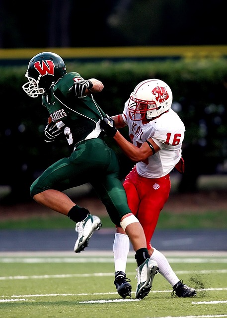 在攻防两端 在攻防两端